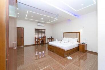 Skylar Seaview Beach Resort & Ayurveda Varkala