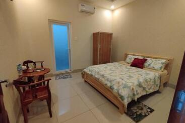 هتل Nhà Nghỉ Kim Cương