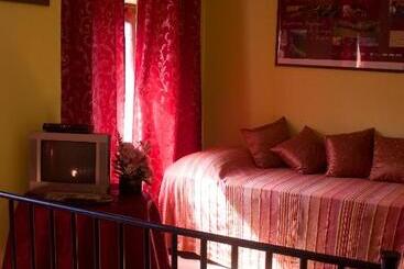 ベッドアンドブレックファースト Arco Dei Nobili