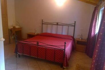 צימר Locanda Nonno Puin