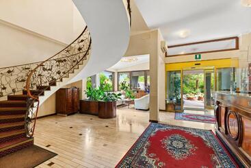 בית מלון כפרי Ai Sette Nani