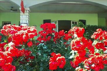 Отель Albergo La Quiete