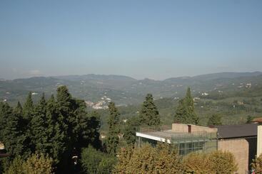 בית מלון כפרי Albergo Villa Sorriso