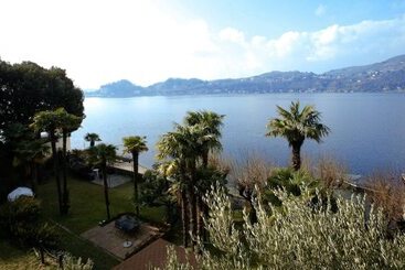 בית מלון כפרי Lido Di Angera