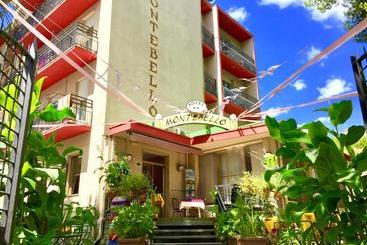 ホテル Montebello Riccione