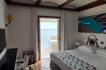 בית מלון כפרי Taverna Del Capitano