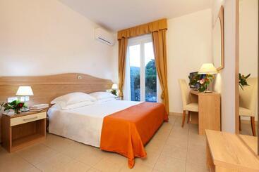 هتل Villa Smeraldo