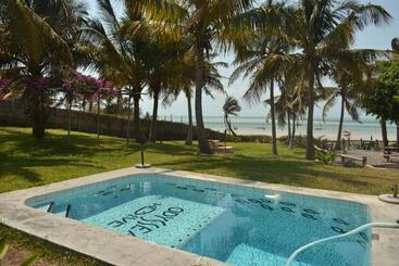 리조트 Baobab Beach Vilanculos