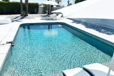 ベッドアンドブレックファースト Super Cute Room In Architectural Home