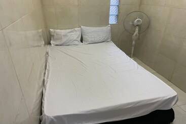 בית מלון כפרי Spot On 93755 Siwalanpanji Homestay Syariah