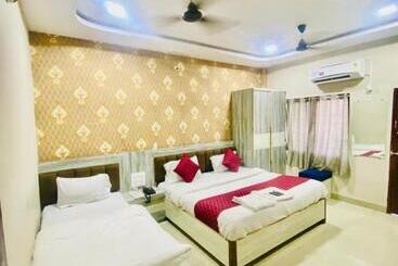 호텔 Vinayak Shree Ss