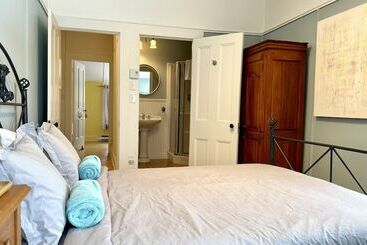 Bed and Breakfast Chez Maleterre