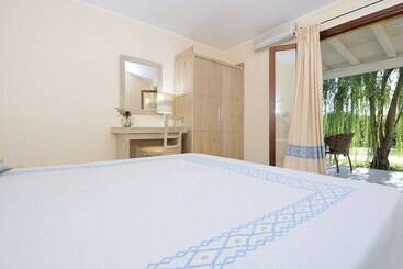 فندق Futura Club Cala Fiorita