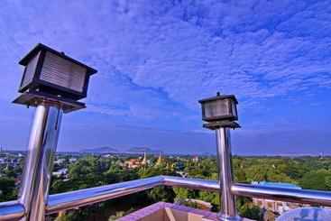 هتل Chindwin