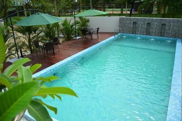 هتل Platinum River View
