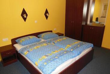 هتل Pri Belokranjcu