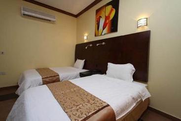 هتل Raoum Inn Arar