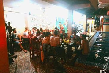 Real Backpackers Hostel Vang Vieng