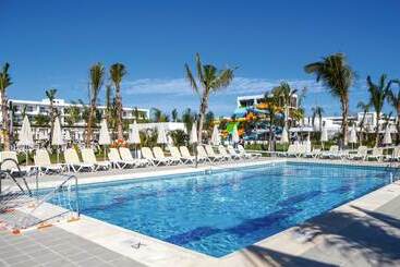 Hotel Riu Republica - Adults Only - All Inclusive