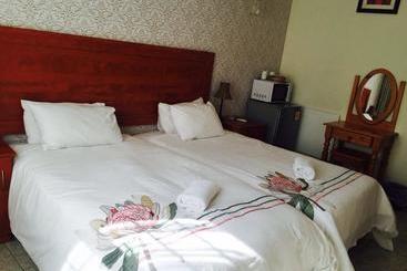 住宿加早餐  Logos Guest House