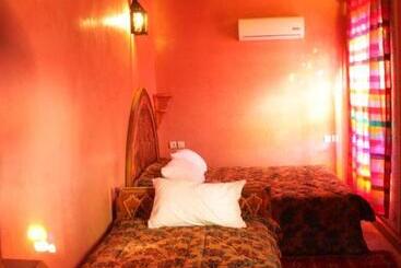 تختخواب و صبحانه Riad Benchekroun