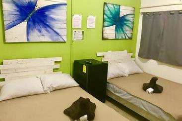 Guacamundo Hostel