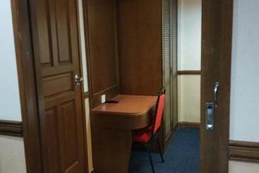 هتل City Residence Shah Alam