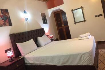 هتل L Arganier D Ammelne