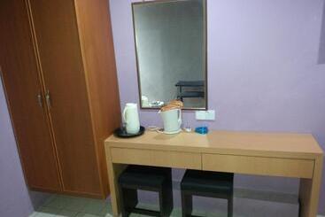 هتل Oriental Inn