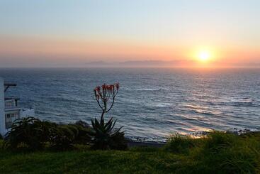 Rocklands Seaside Bed And Breakfast