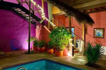 בית מלון כפרי Aurinko Bungalows