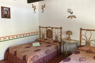 Отель La Esperanza