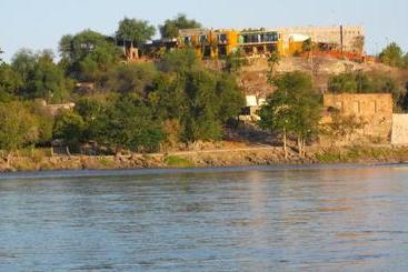 هتل Rio Vista