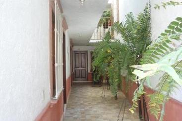 هتل San Isidro