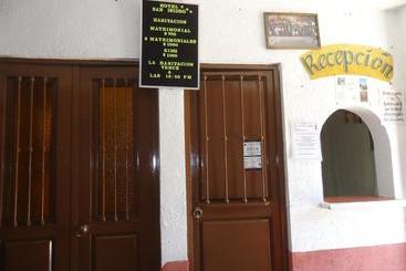هتل San Isidro