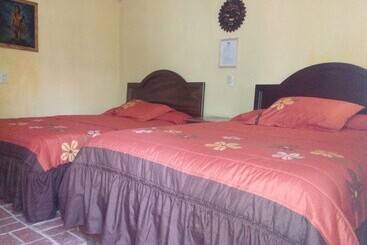 فندق Temazcal Tepeyolohtli