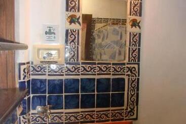 هتل Villa Escondida