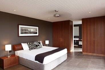 فندق Wildman Wilderness Lodge