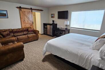 Eagle River Lodge