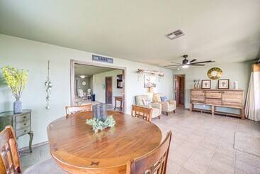 بيت ريفى Lakefront Eufaula Cabin W/ Fire Pit & Private Dock