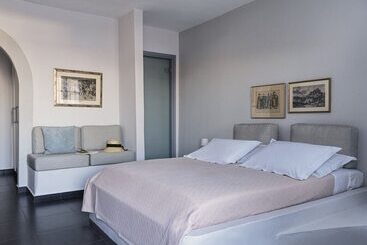 Naiades Hotel Resort & Conference