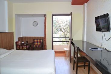 Yagappa Heritage Resort   Near Lake & Bus Stand