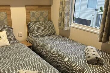 Caravansleeps6 Hottub Garden Waterwonderland