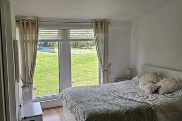 کلبه Remarkable 1 Bed Cabin In Dunmow