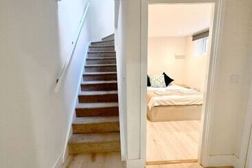 Резиденция Charming Duplex 10min To London Bridge, Quiet