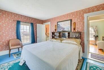 بيت ريفى Spacious Round Pond House W/ On Site Trail Access!