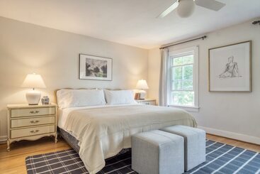 کلبه Cordelia By Avantstay Amazing Backyard, 10mins From Stockbridge!