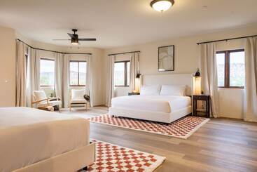 کلبه Pyramid By Avantstay Luxe Sedona Mansion W/ Views, 7mins To Downtown
