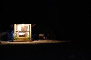 فندق صغير Mikadi Beach Camp & Backpackers