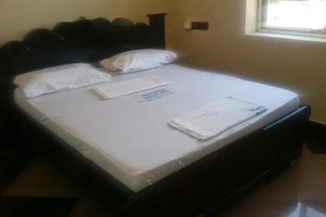 تختخواب و صبحانه Itetemia Royal Inn